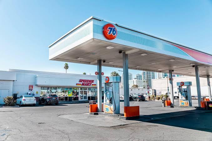 Bridge Service Station forecourt